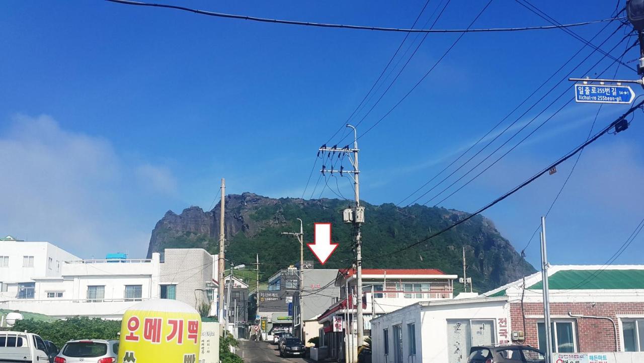Seongsan Ilchulbong Pension Jeju Exterior foto